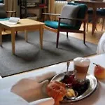 Hadley\'S Bed And Breakfast
